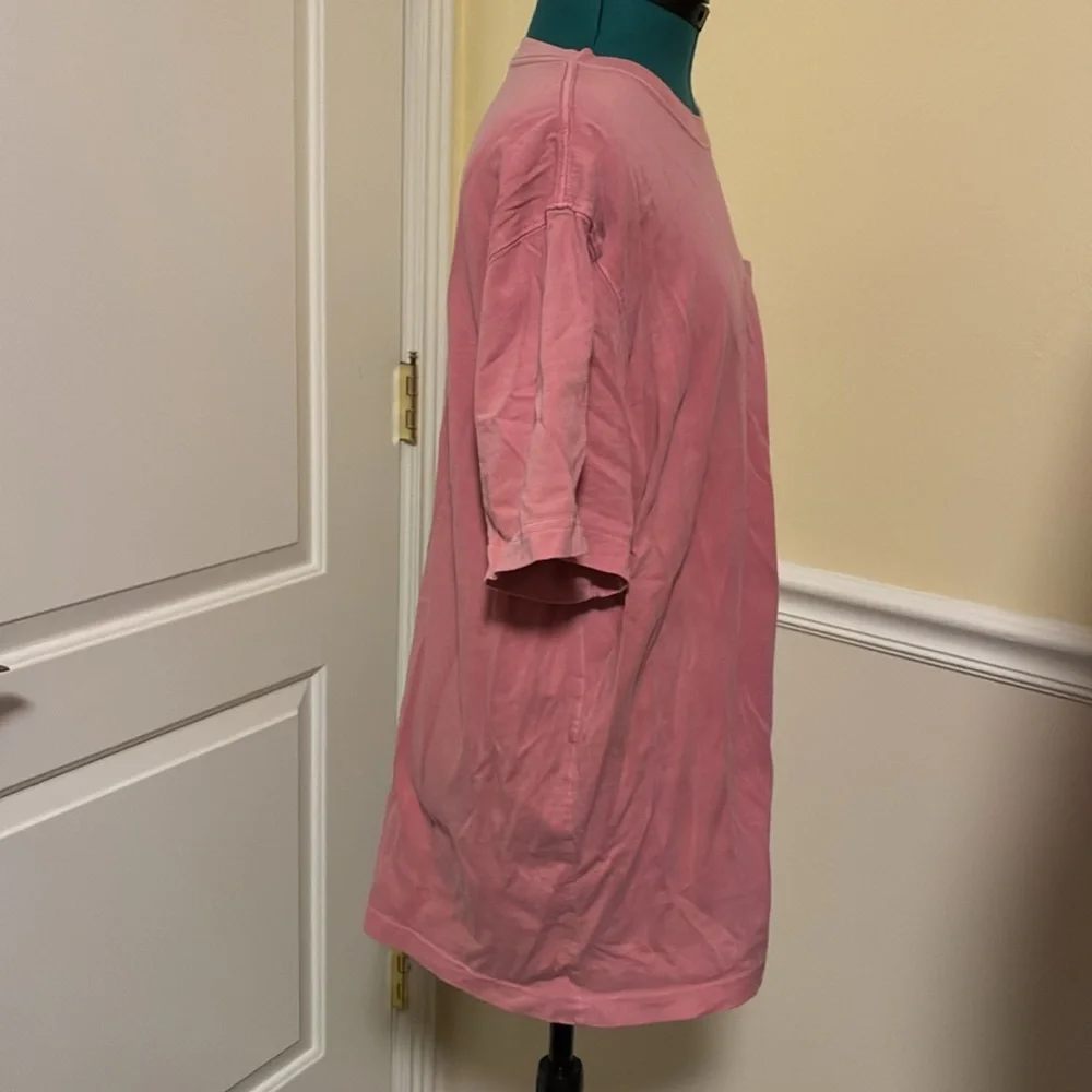 J. CREW Men's vintage Pink T-Shirt